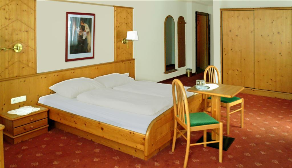 Hotel Germania Ισγκλ Εξωτερικό φωτογραφία